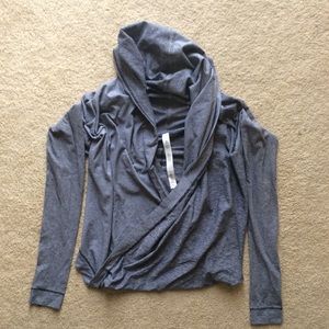 Lululemon wrap crop with hood